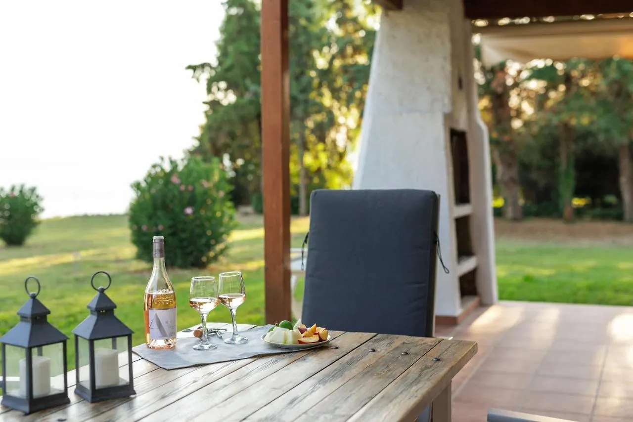 ניאה אירקליה Luna Villa Private Beach יוון